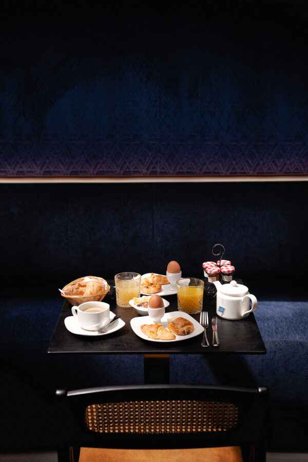 Petit-déjeuner à l'Hôtel Tourisme Avenue