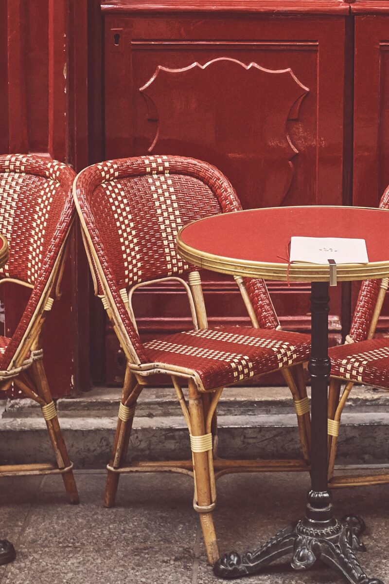 Café Primerose, signature parisienne, près de Hôtel Tourisme Avenue